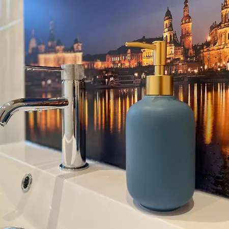 Federtraum Mit Sauna, Sehr Gemuetlich Dresden